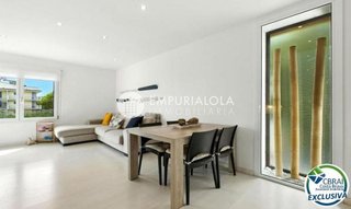Piso en venta en Empuriabrava en Castelló d´Empúries
