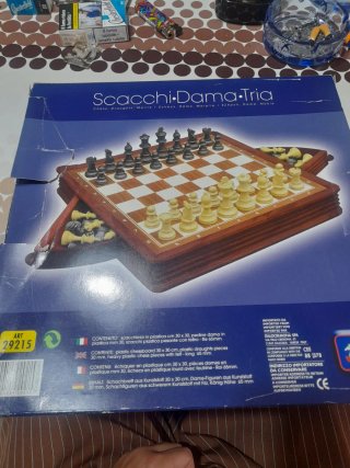 Scacchi Dama Tria con pedine