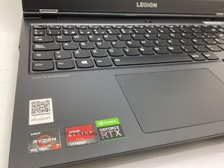 pc portatil lenovo 82b1