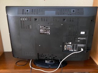 Televisión Panasonic 32 pulgadas Negra.