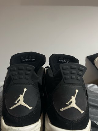 Jordan 4 negras y blancas Talla 45