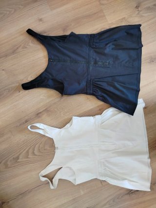 Camisetas tirantes Prada blanca y negra