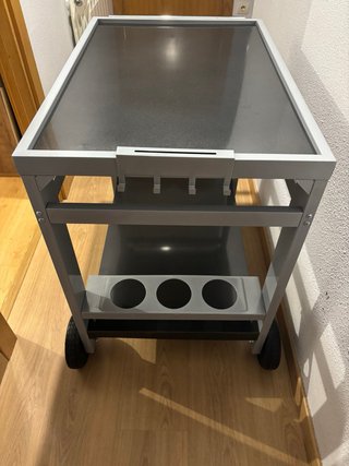 Carrito auxiliar para barbacoa