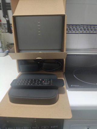 Router Vodafone Avanzado + Mando + Decodificador