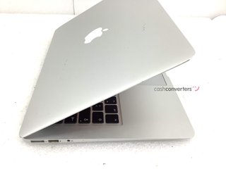 portatil apple apple macbook air core i5 1.6 13 (2015) (a1466)