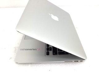 portatil apple apple macbook air core i5 1.6 13 (2015) (a1466)