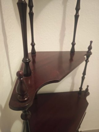 Estantería de madera