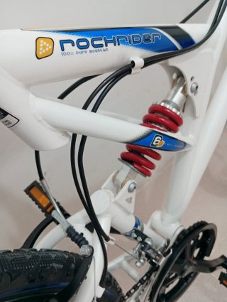 Bicicleta Decathlon Montaña 26" doble suspensión
