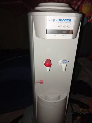 Dispensador Agua Fría/Caliente YC-A10
