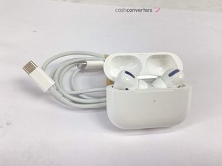 in-ear apple airpods pro