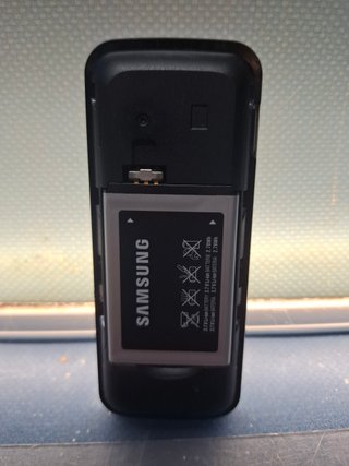 Telefono movil, Samsung GT-E1120