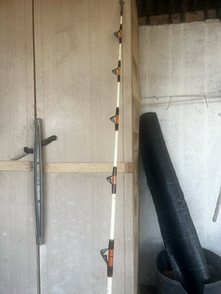 Caña de pescar Daiwa 80 lbs antigua