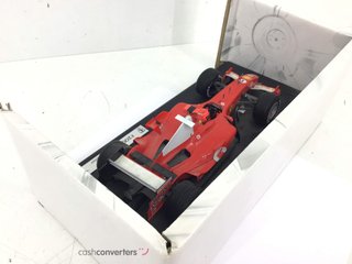 coche plastico hot wheels f2005