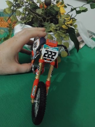 Modellino Moto Cross KTM Toni Cairoli