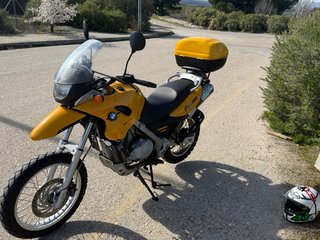 BMW F 650 GS Amarilla a