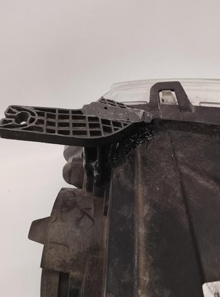 2504 bk21-13d152-bg faro der ford transit connect