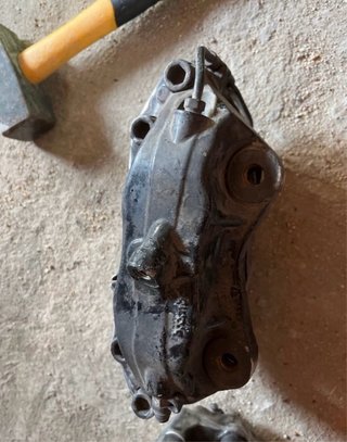Pinzas Brembo 4 pistones