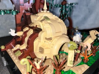 LEGO Star Wars Dagobah Jedi Training 75330