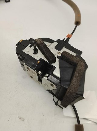 Cerradura puerta nissan 82 50 04e a2a qashqai 2484
