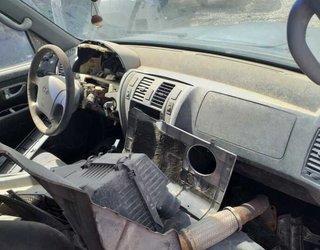 Aletín delantero derecho hyundai terracan 409230