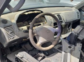 Aletín delantero derecho hyundai terracan 409230