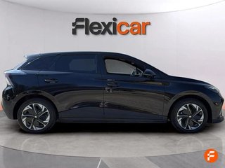 MG MG4 64kWh Luxury