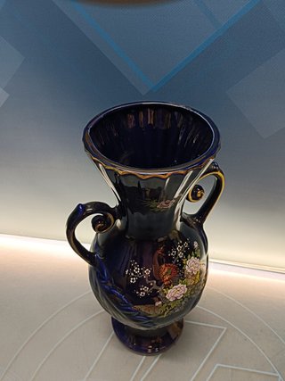 jarron 38 cm. cristal limoges azul, con relieve y dibujo floral