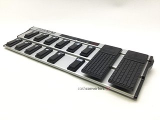 pedal efectos behringer fcb1010