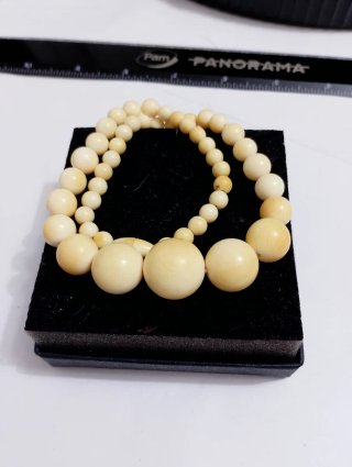 Antica  e preziosa collana