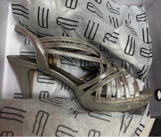 Sandalias de ceremonia