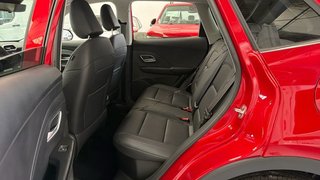 MG ZS 1.5 HEV LUXURY 197 5P