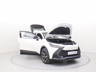 TOYOTA C-HR CH Toyota C-HR - MY25