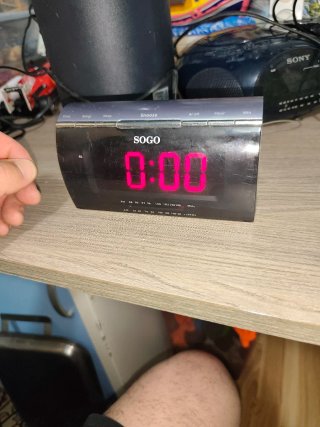 Radio Reloj Despertador Sogo Negro