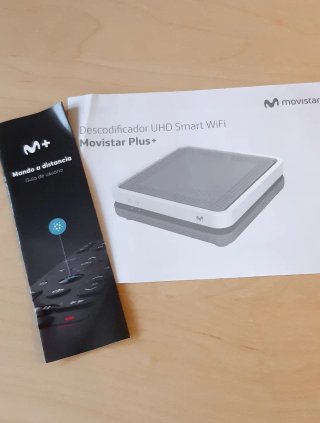 Desco UHD WiFi Movistar+