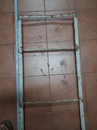 Escalera de hierro 8 peldaños 2,70m