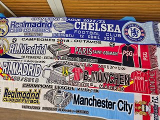 4 bufandas Real Madrid vs Chelsea PSG Bayern