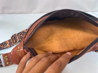 Riñonera de piel vacuno bolso de cuero