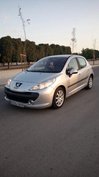 Peugeot 207 2009