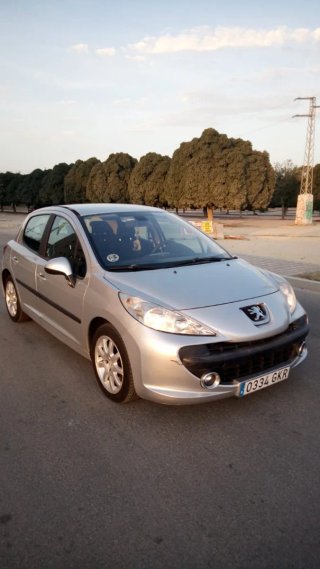 Peugeot 207 2009