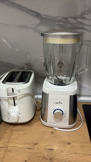 Licuadora y Tostadora Jata