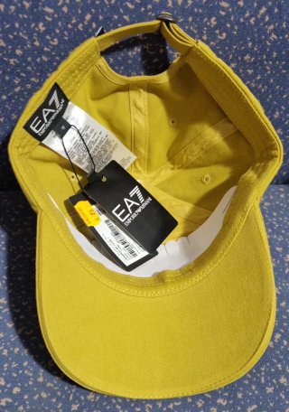 Gorra EA7 Emporio Armani Train Visibility Mostaza.