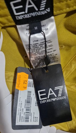 Gorra EA7 Emporio Armani Train Visibility Mostaza.
