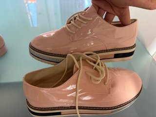 Zapatos planos charol rosa