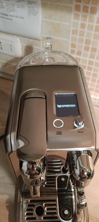 Nespresso Creatista Plus Macchina Caffè