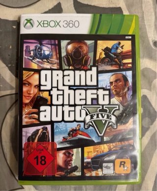 Xbox 360 Slim Nera + Kinect + Giochi