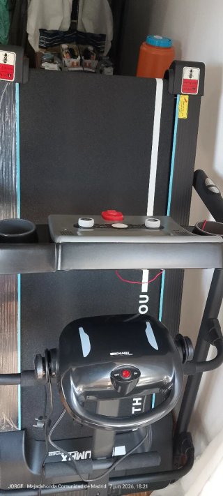 Cinta de Correr Behumax Force 480 Nueva y su caja.