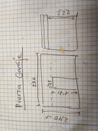 Puerta de garaje abatible de hierro