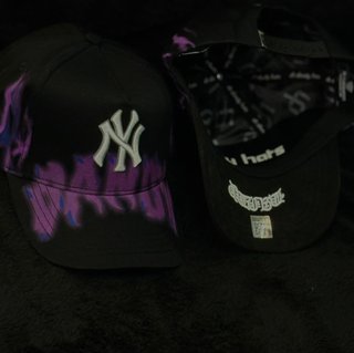 Gorra New York Yankees Negra y Morada