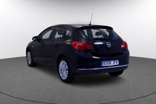 Opel Astra 1.6 SELECTIVE 5P