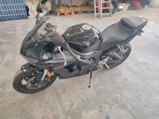 Yamaha YZF R6 Negra